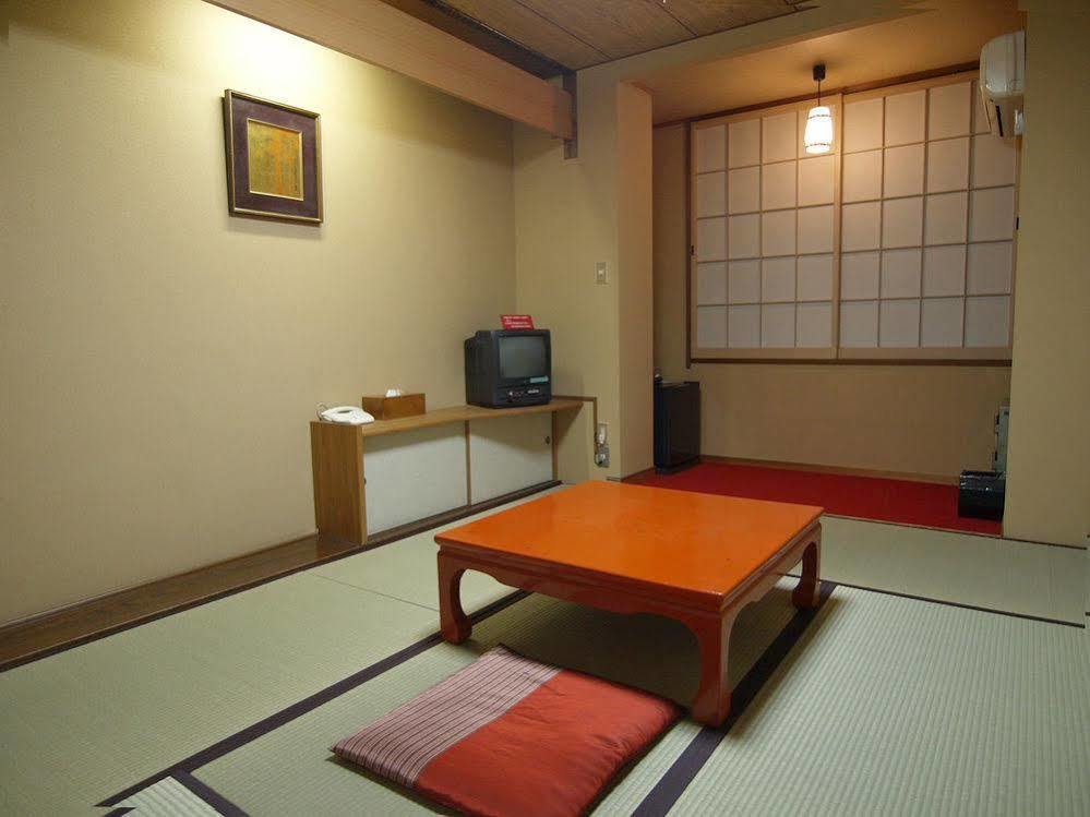 Ryouri Ryokan Watanabe Наґоя Екстер'єр фото