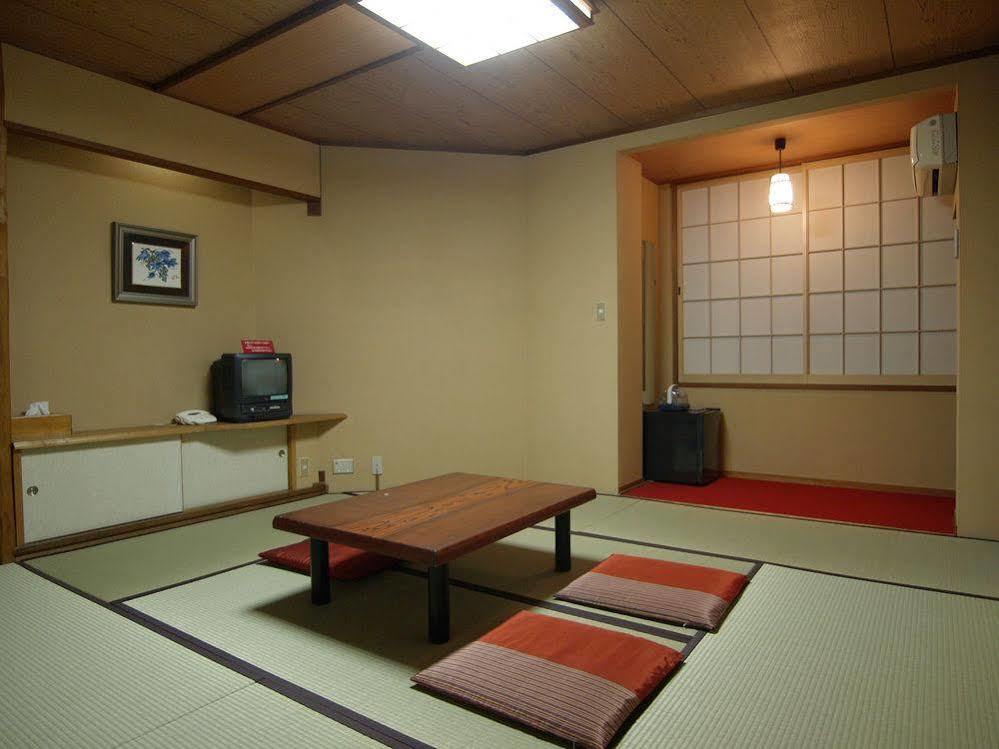 Ryouri Ryokan Watanabe Наґоя Екстер'єр фото